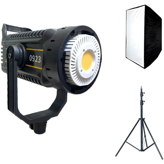 ویدیو لایت 400 وات مدل KY-BK 0923 cob همراه با سه پایه و سافت باکس