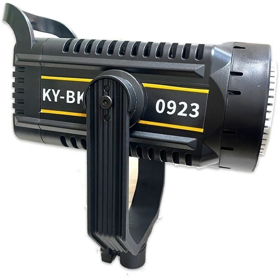 ویدیو لایت 400 وات مدل KY-BK 0923 cob همراه با سه پایه و سافت باکس